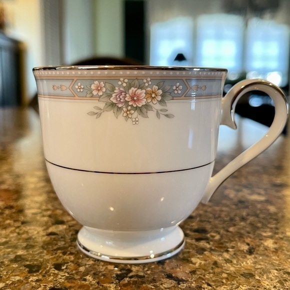 6 CHINA CUPS. NORITAKE, SILK RIBBONS, GOTHAM, MASTERPIECE COLLECTION & MORE - Picture 6 of 11